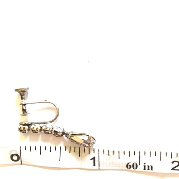 KRAMER NY VINTAGE 50s SILVER-TONE RHINESTONE CRYSTAL DROP SCREWBACK 1" EARRINGS - Picture 10 of 10